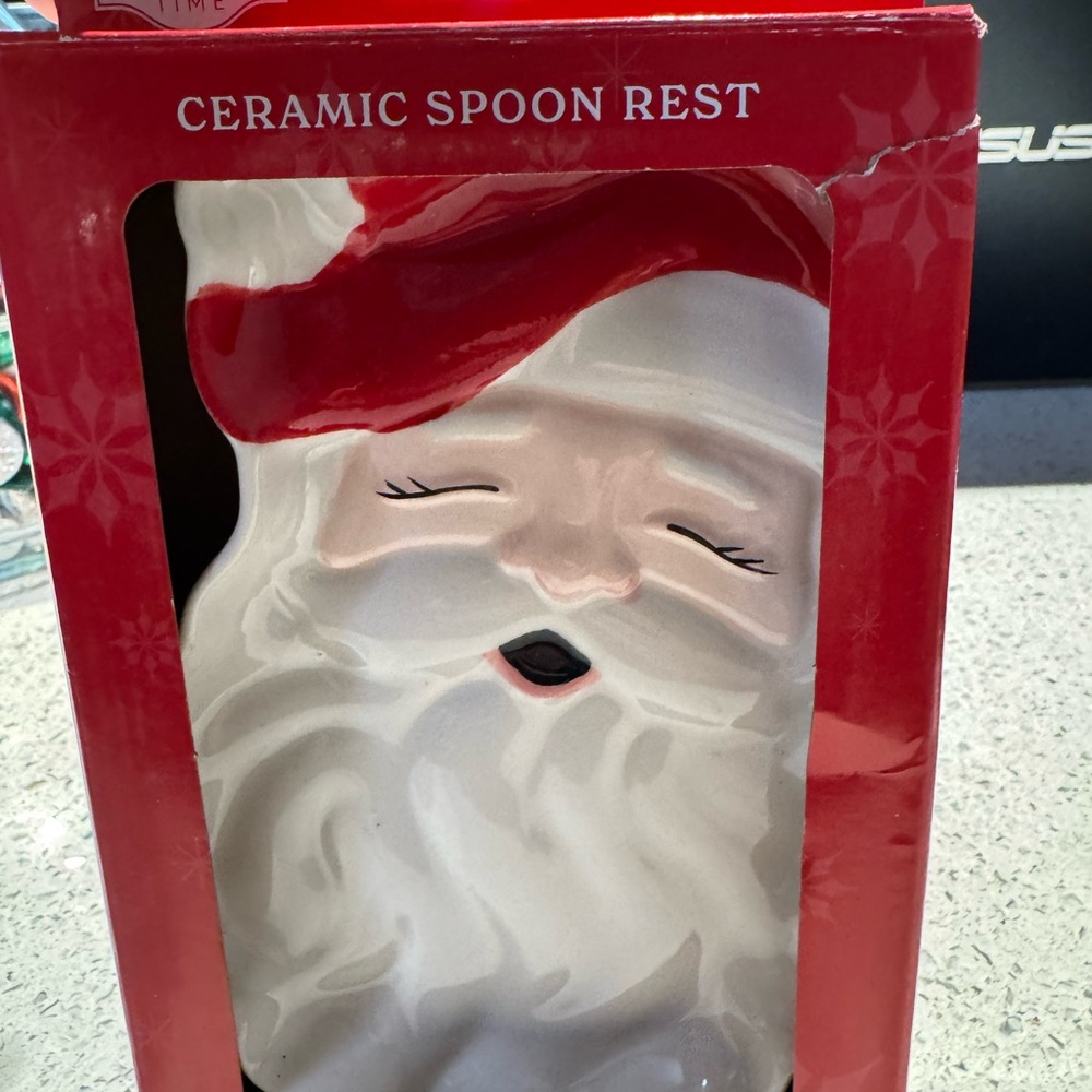🎅🏻 Santa Holiday Time Ceramic Spoon Rest - Picture 2 of 3